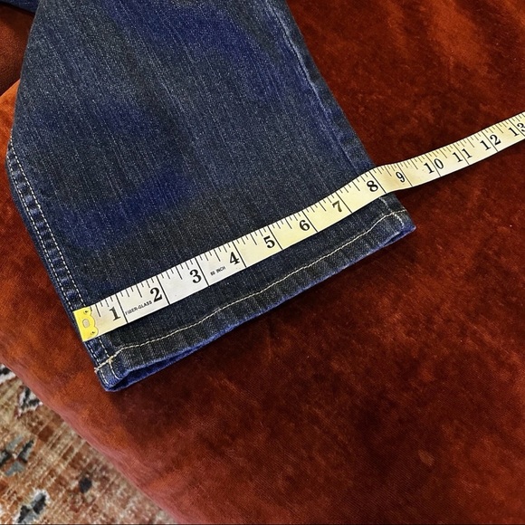 L.L. Bean Favorite Fit Straight Leg Denim Jeans - Picture 13 of 14